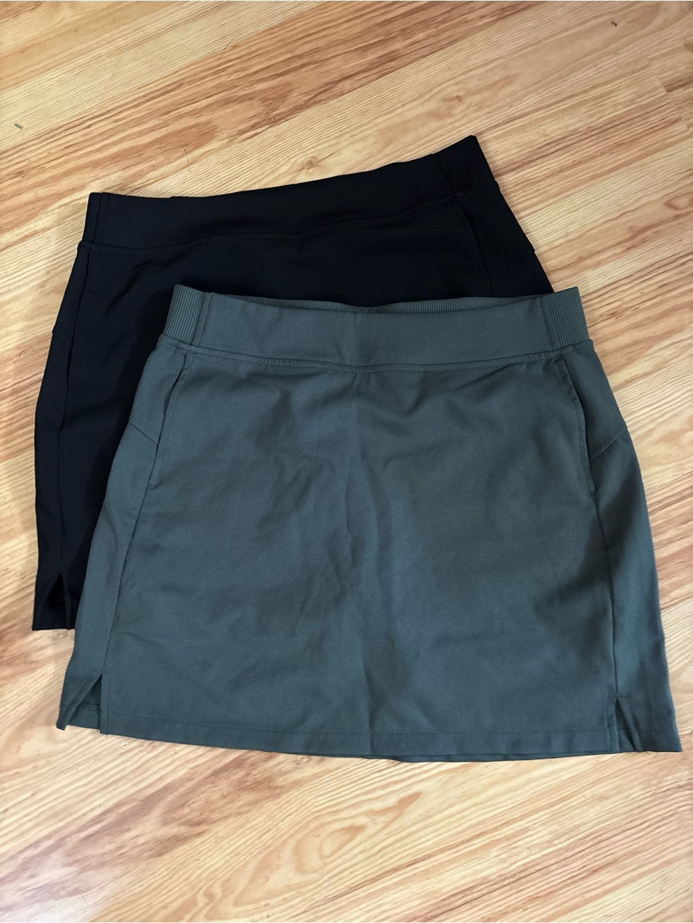 Skort Bundle.  Small   2 pair. Pockets!